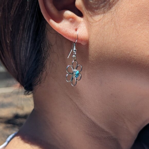 Navajo Floral Wire Turquoise‎ Dangling Earrings Native American Jewelry** - Picture 3 of 11